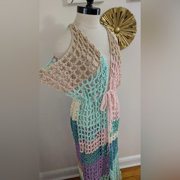 Handmade pool coverup - Picture 4 of 5